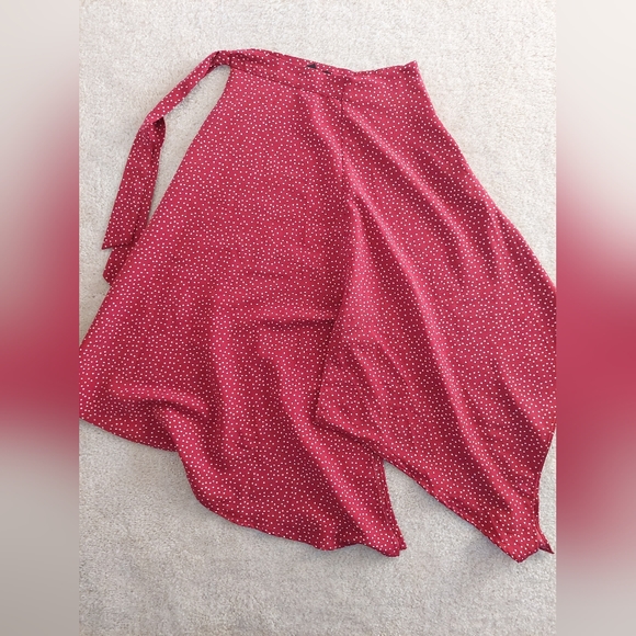 Topshop Red Asymmetrical Skirt - Picture 1 of 3